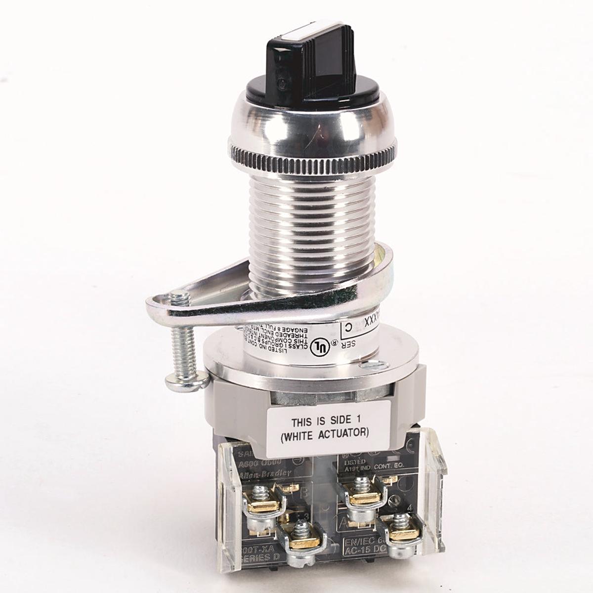 800HHP2KB6AXXX – Allen-Bradley 24V Maintained Selector Switch, 10A AC, Explosion Proof Type 7&9